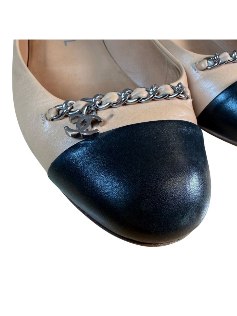 Chanel Beige and Black Cap Toe CC Chain Link Ballet Flats Size EU 40 - Picture 2 of 11